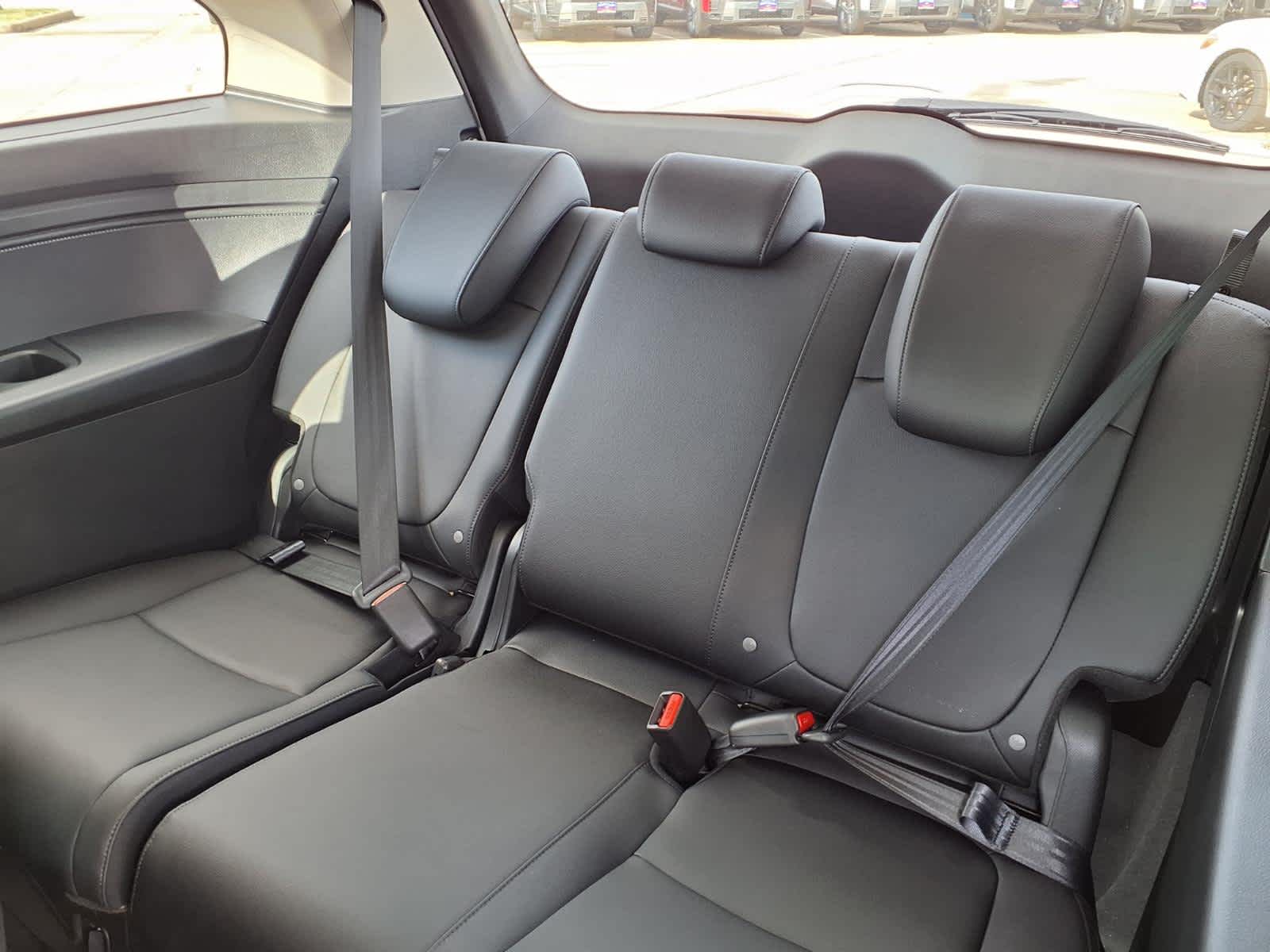 2026 Honda Odyssey EX-L - Photo 15