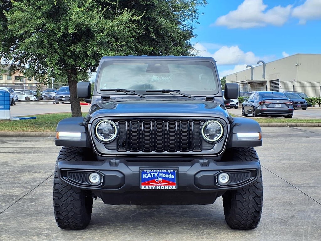 Used 2025 Jeep Wrangler Sport SUV