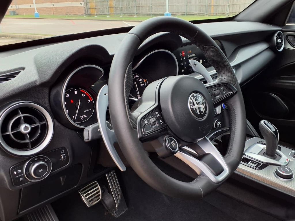 Used 2022 Alfa Romeo Stelvio Veloce SUV