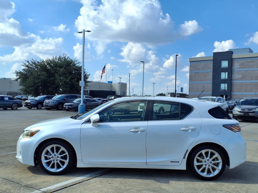 Used 2011 Lexus CT 200h Premium Hatchback
