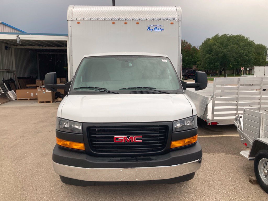 New 2026 GMC Savana Cutaway 3500 1WT Cutaway Van