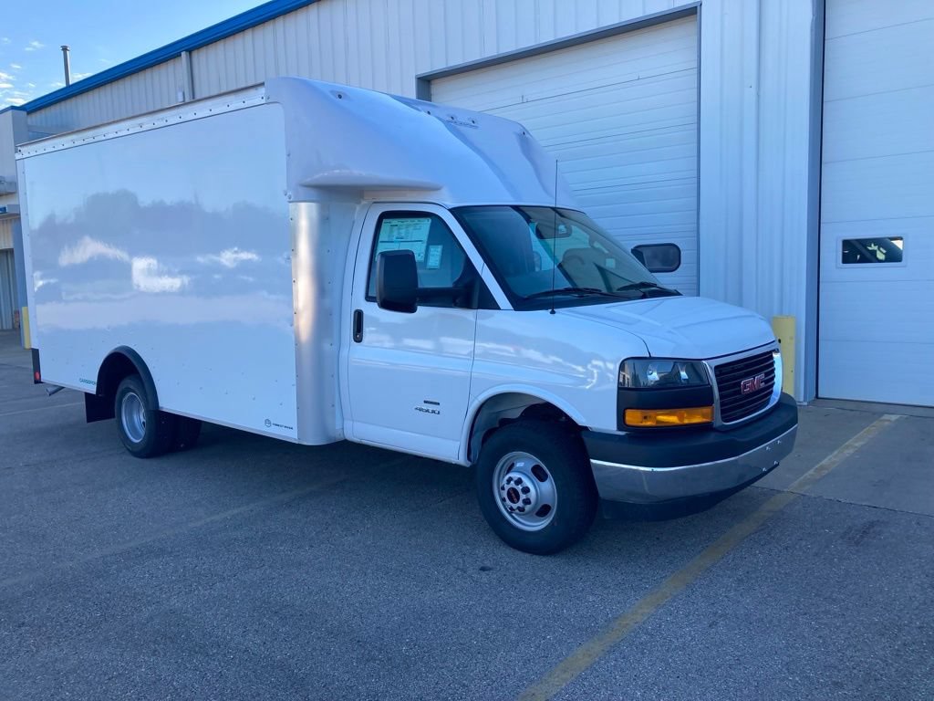 New 2026 GMC Savana Cutaway 4500 2WT Cutaway Van