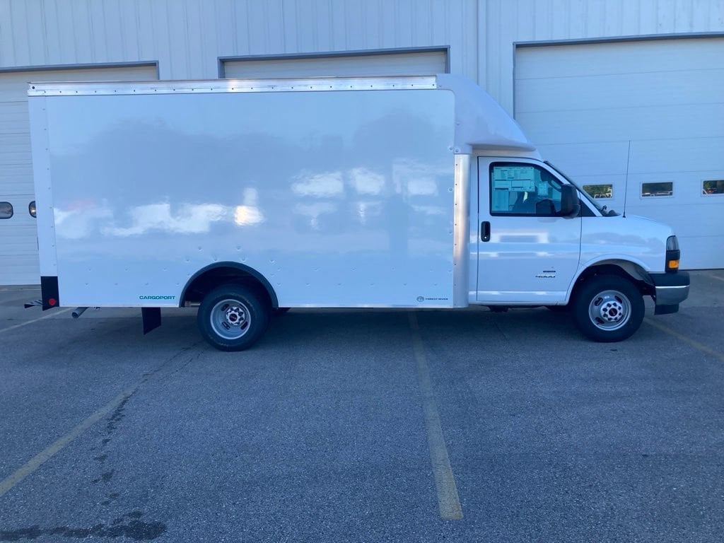 2026 GMC Savana Cutaway Work Van