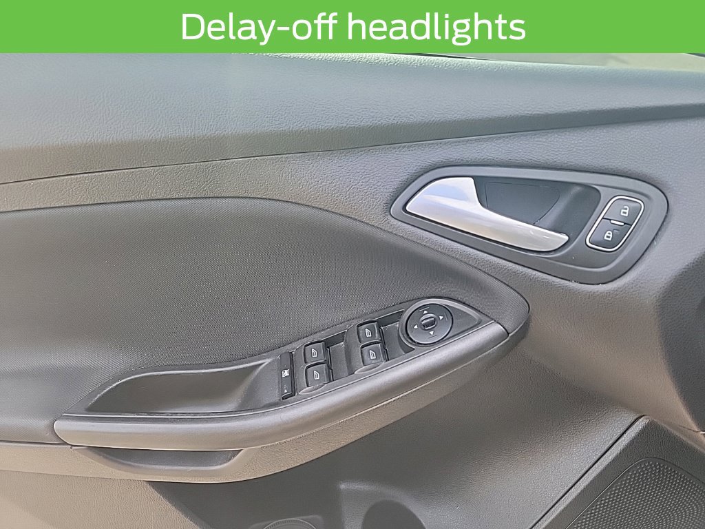 2017 Ford Focus SEL - Photo 27