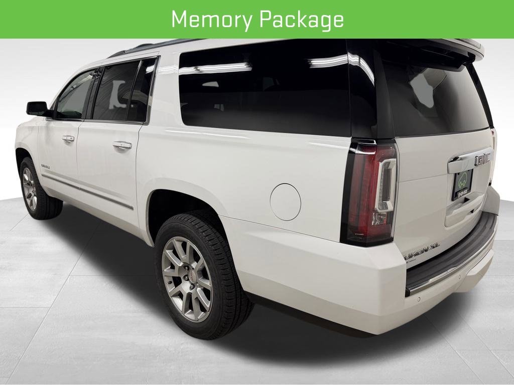 2020 GMC Yukon XL Denali - Photo 8