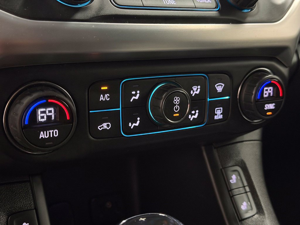 2017 GMC Acadia SLT-1 - Photo 32