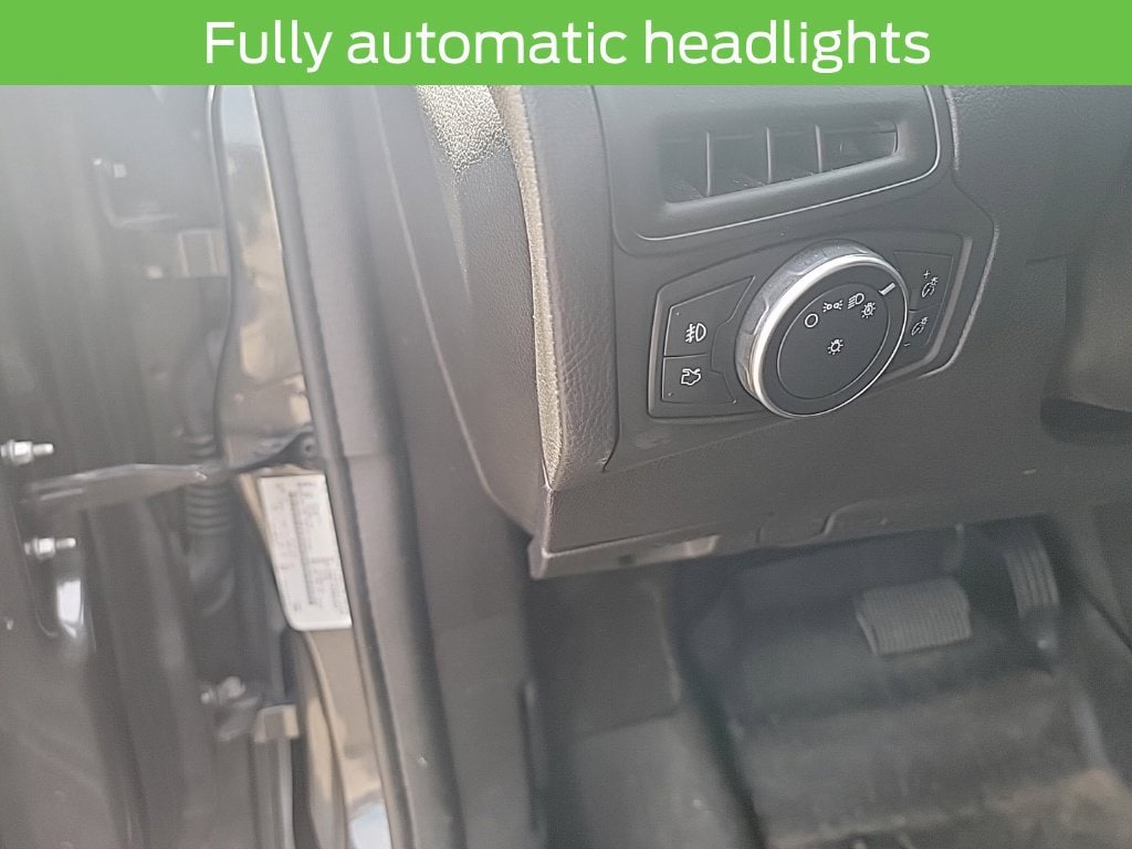 2017 Ford Focus SEL - Photo 28