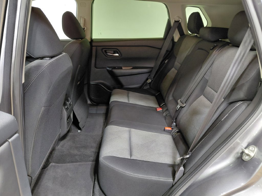 2024 Nissan Rogue SV - Photo 33