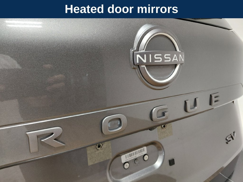 2024 Nissan Rogue SV - Photo 17