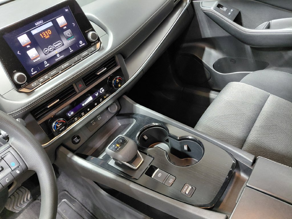 2024 Nissan Rogue SV - Photo 24
