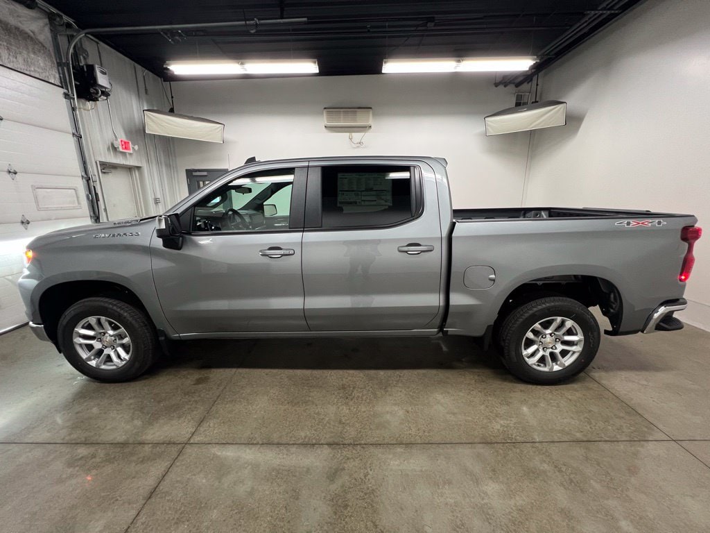 2026 Chevrolet Silverado 1500 LT - Photo 9