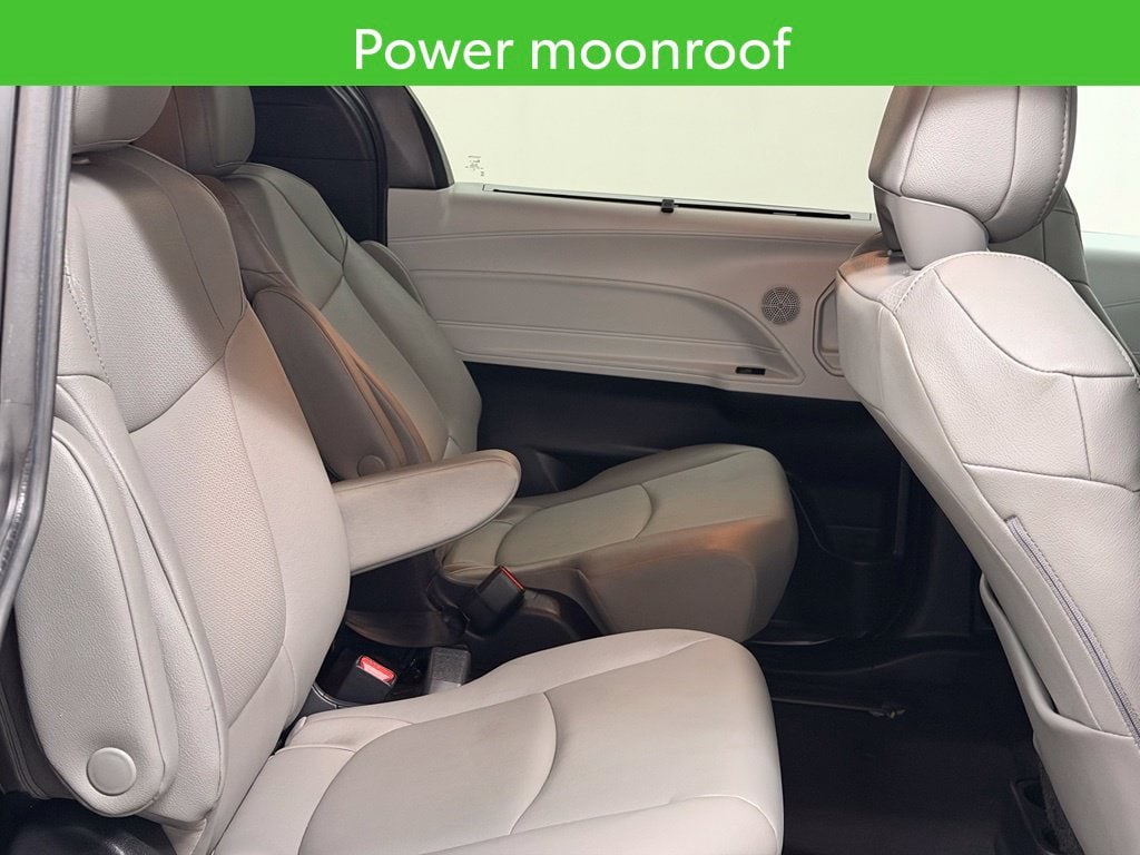 2026 Toyota Sienna XLE - Photo 21