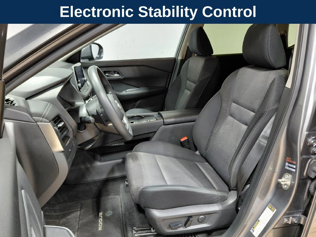 2024 Nissan Rogue SV - Photo 12