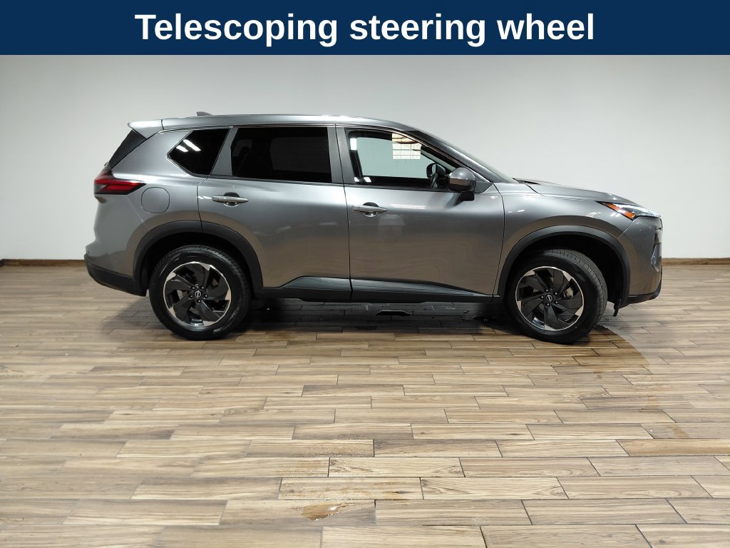 2024 Nissan Rogue SV - Photo 18