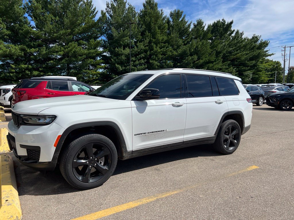 Used 2024 Jeep Grand Cherokee L Altitude X 4x4 SUV
