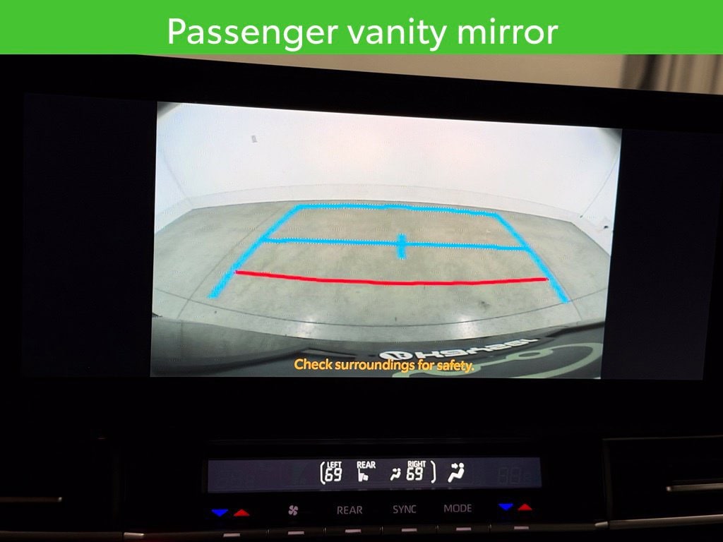 2026 Toyota Sienna XLE - Photo 35