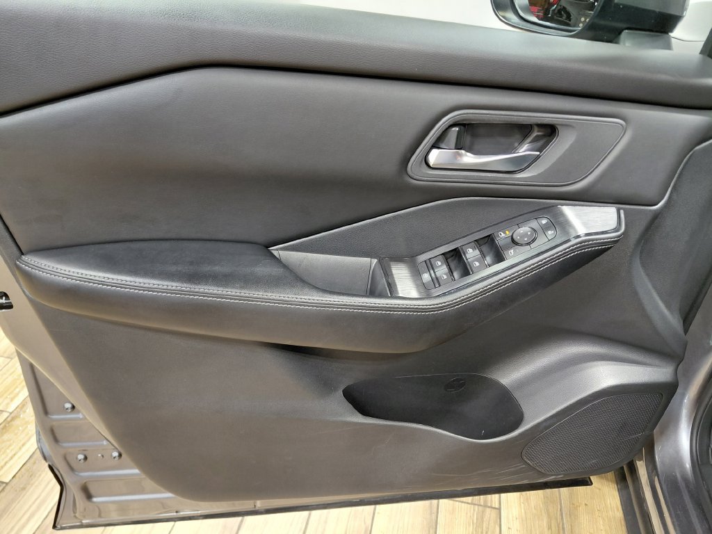 2024 Nissan Rogue SV - Photo 31