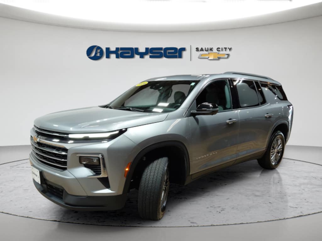 Used 2026 Chevrolet Traverse LT SUV