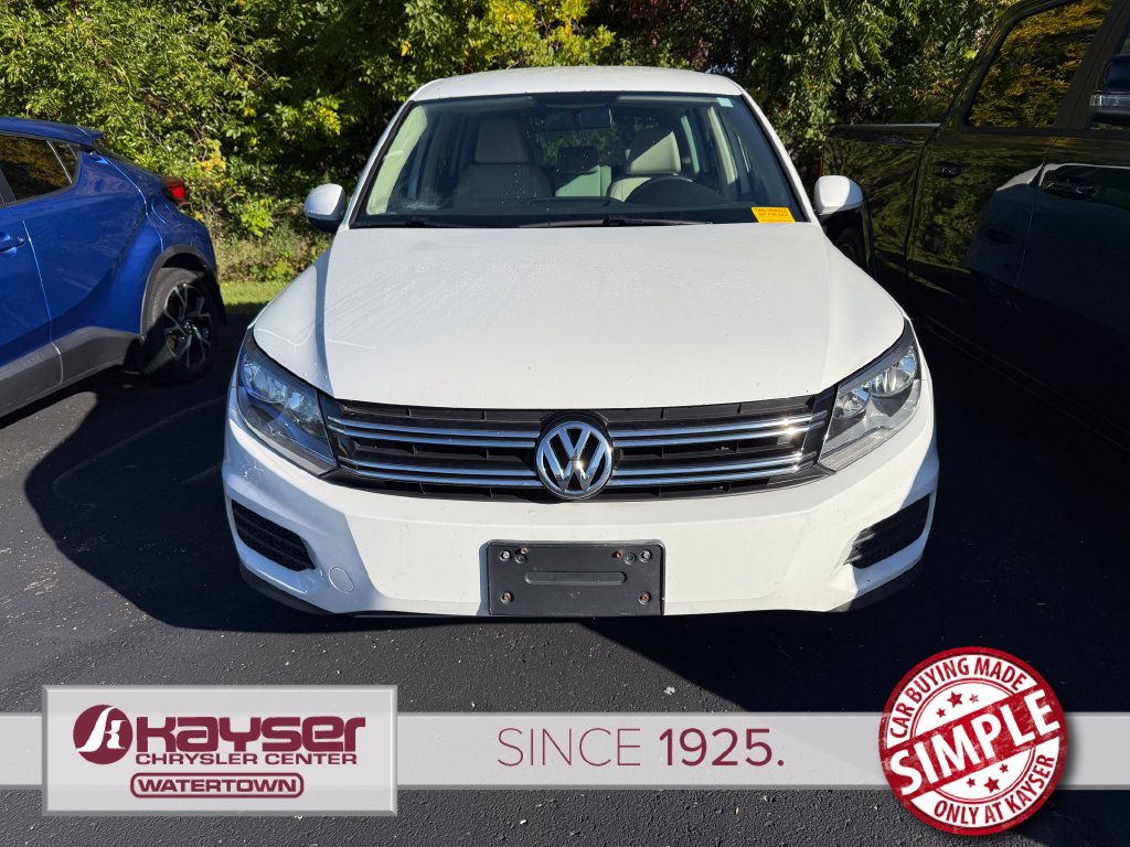 Used 2012 Volkswagen Tiguan SE with VIN WVGAV7AX6CW564176 for sale in Watertown, WI