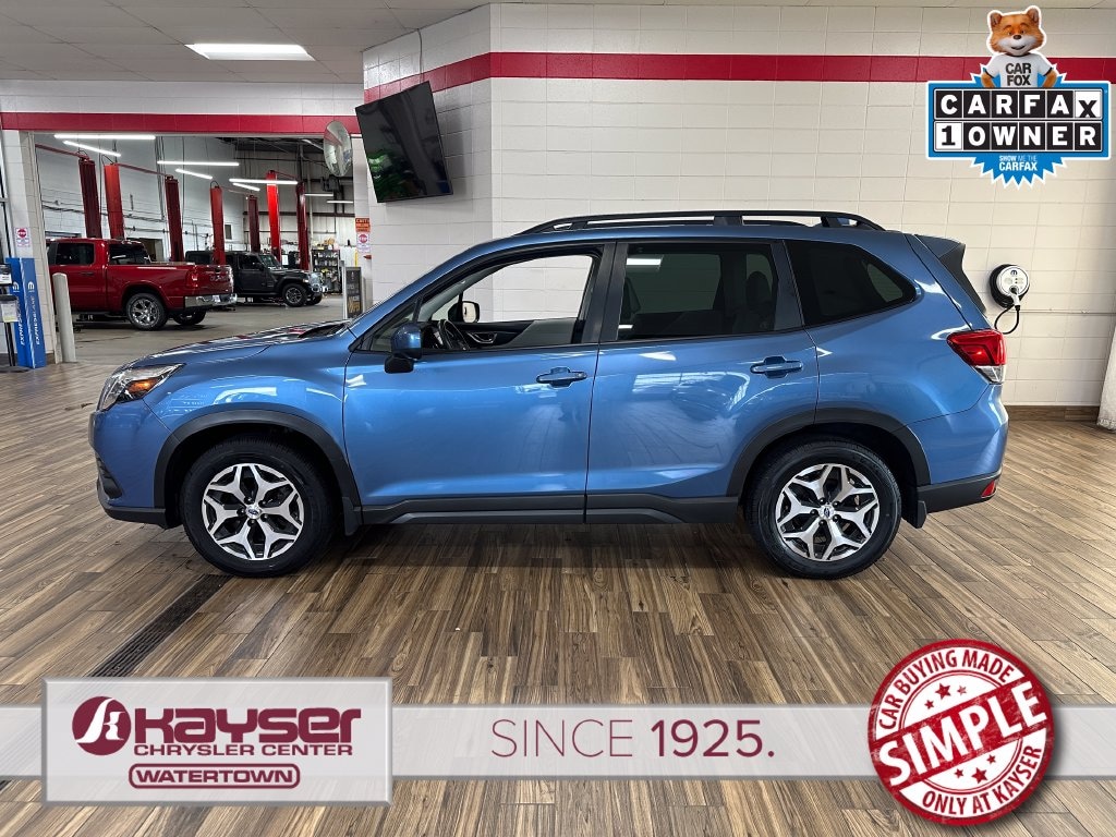 Used 2023 Subaru Forester Premium SUV