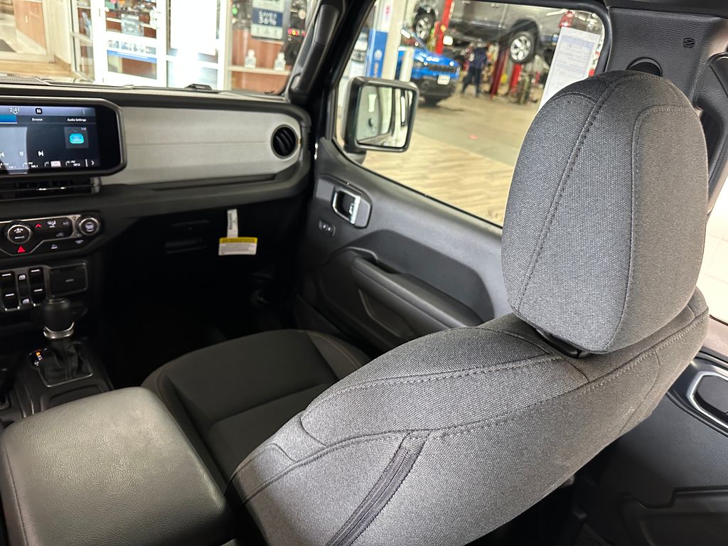 2026 Jeep Wrangler 4-Door Sport - Photo 12