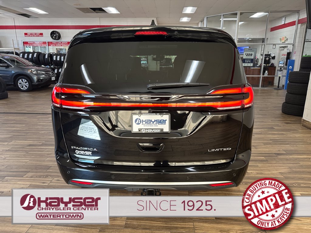 New 2027 Chrysler Pacifica Limited Passenger Van