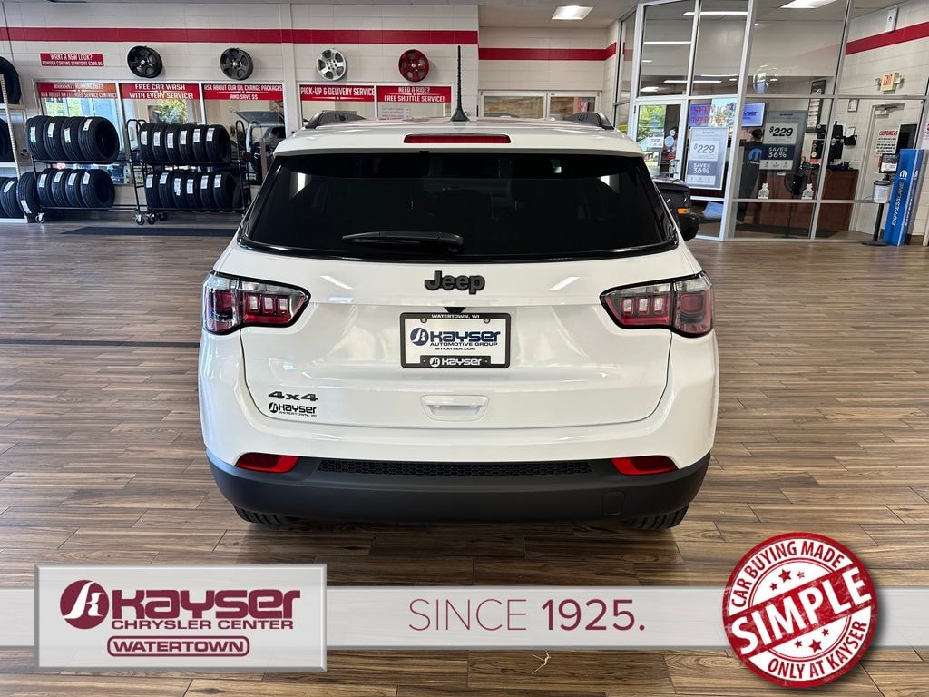 New 2026 Jeep Compass Latitude Sport Utility