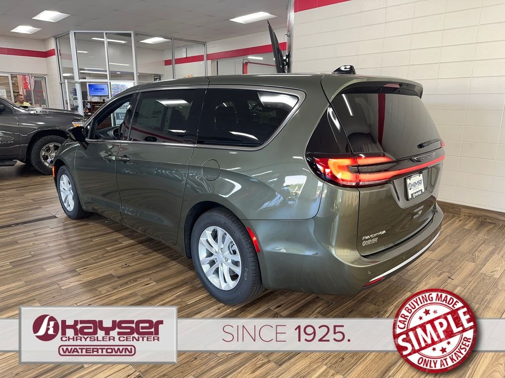 New 2027 Chrysler Pacifica Select Passenger Van