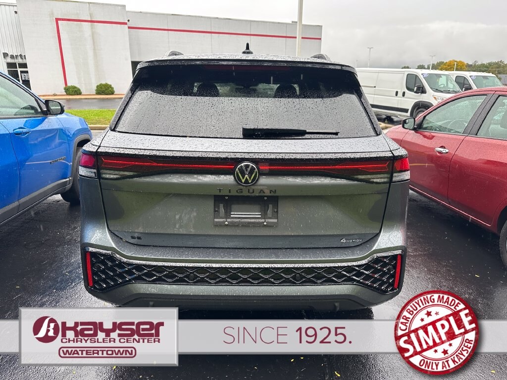 Used 2025 Volkswagen Tiguan 2.0T SE R-Line Black SUV