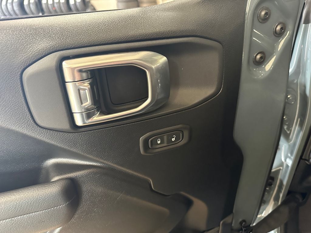 2026 Jeep Wrangler 4-Door Sport - Photo 10