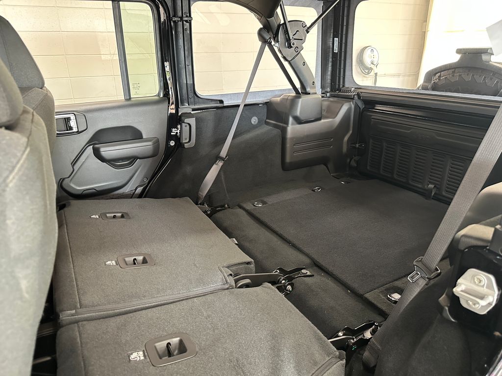 2026 Jeep Wrangler 4-Door Sport - Photo 36