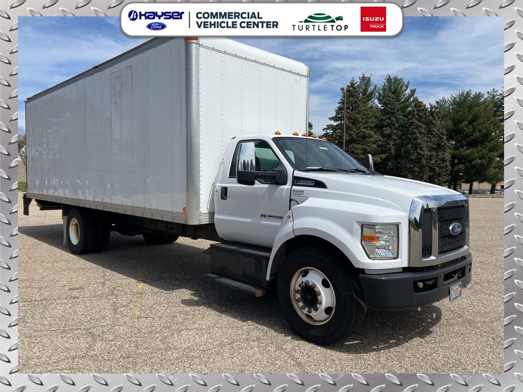  Ford F-650SD