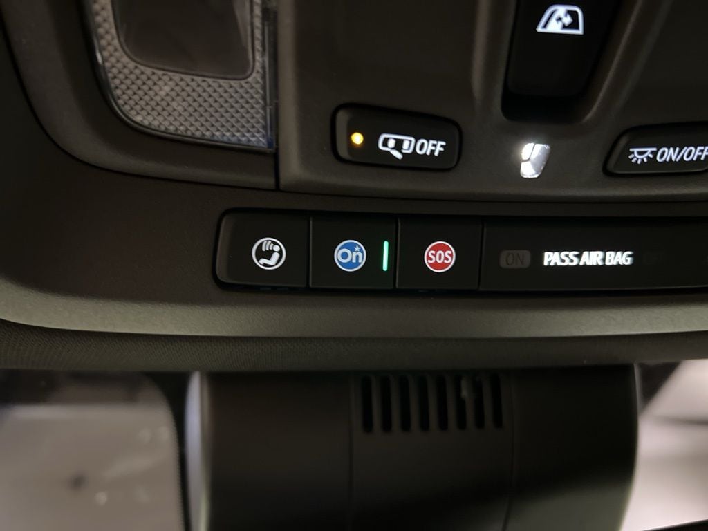 2023 GMC Sierra 1500 SLT - Photo 24