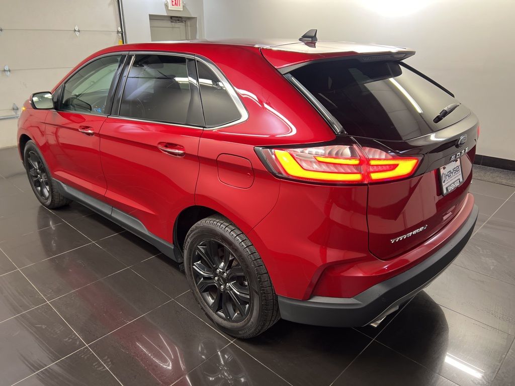 2024 Ford Edge Titanium - Photo 4