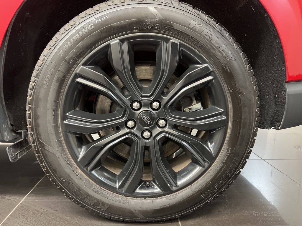 2024 Ford Edge Titanium - Photo 6