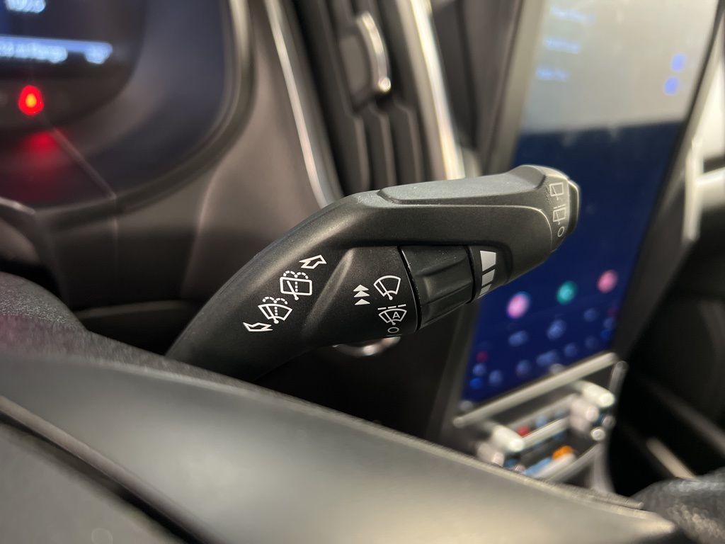 2024 Ford Edge Titanium - Photo 20