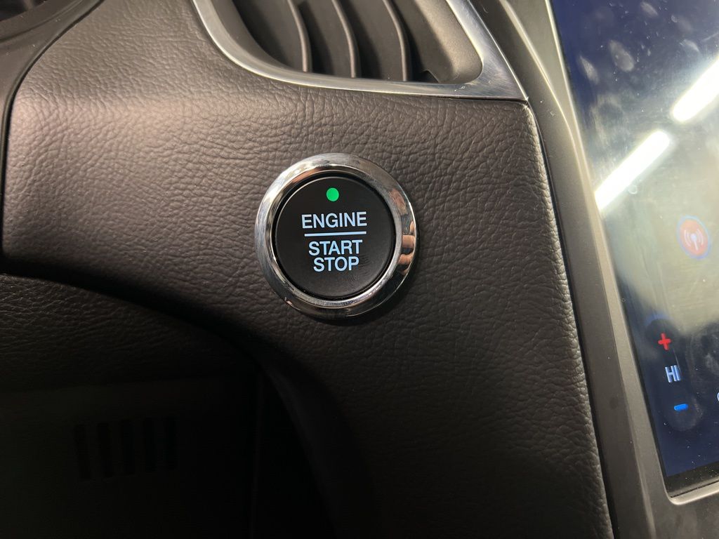 2024 Ford Edge Titanium - Photo 16