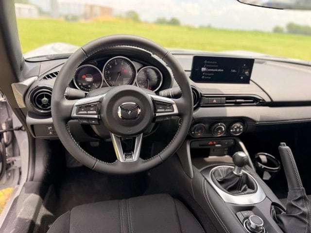 2026 Mazda MX-5 Miata Club - Photo 10