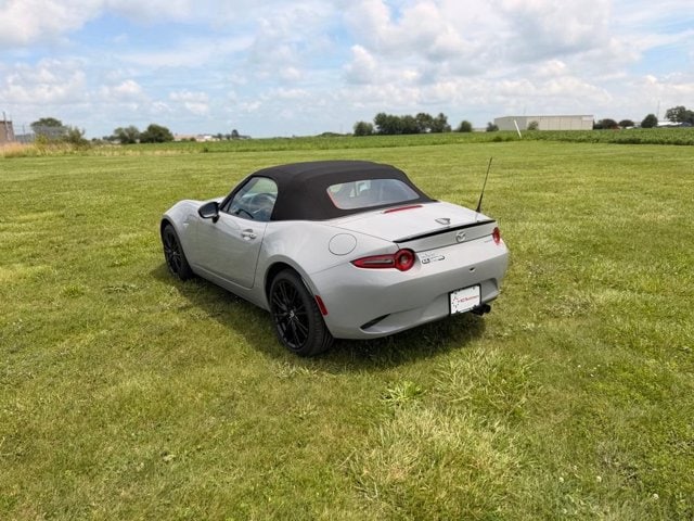 2026 Mazda MX-5 Miata Club - Photo 7