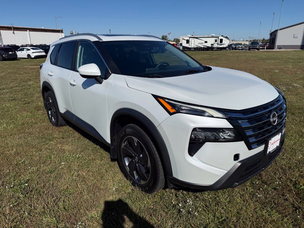 Used 2024 Nissan Rogue SV SUV