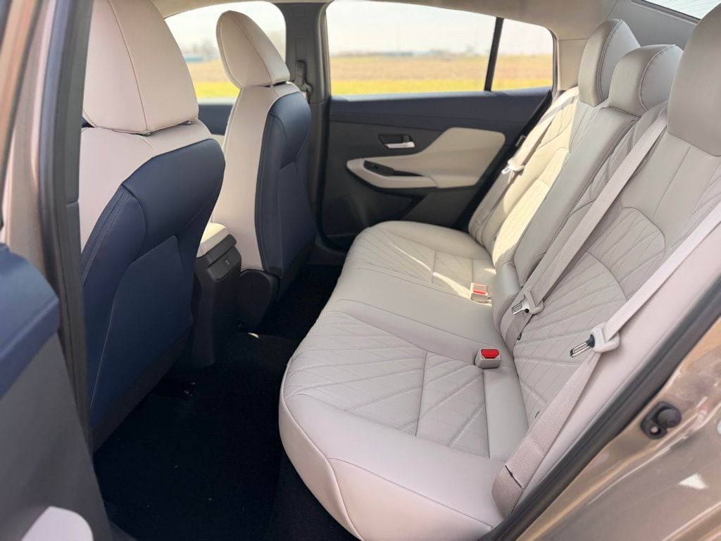 2026 Nissan Sentra SL - Photo 11