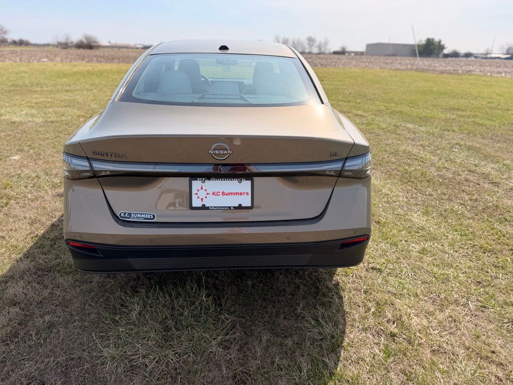 2026 Nissan Sentra SL - Photo 6