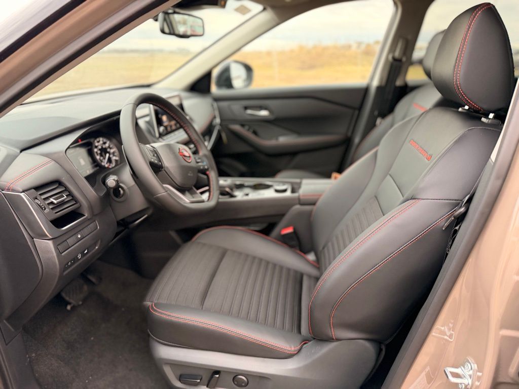 2026 Nissan Rogue Rock Creek - Photo 9