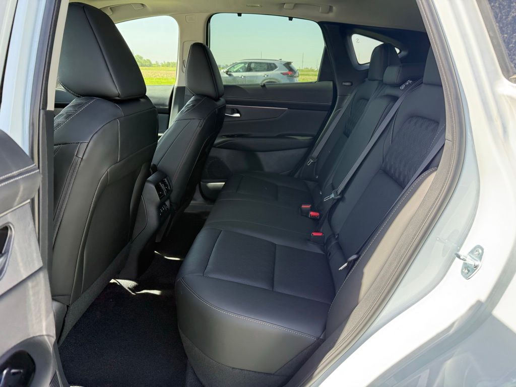 2026 Nissan Murano Platinum - Photo 11