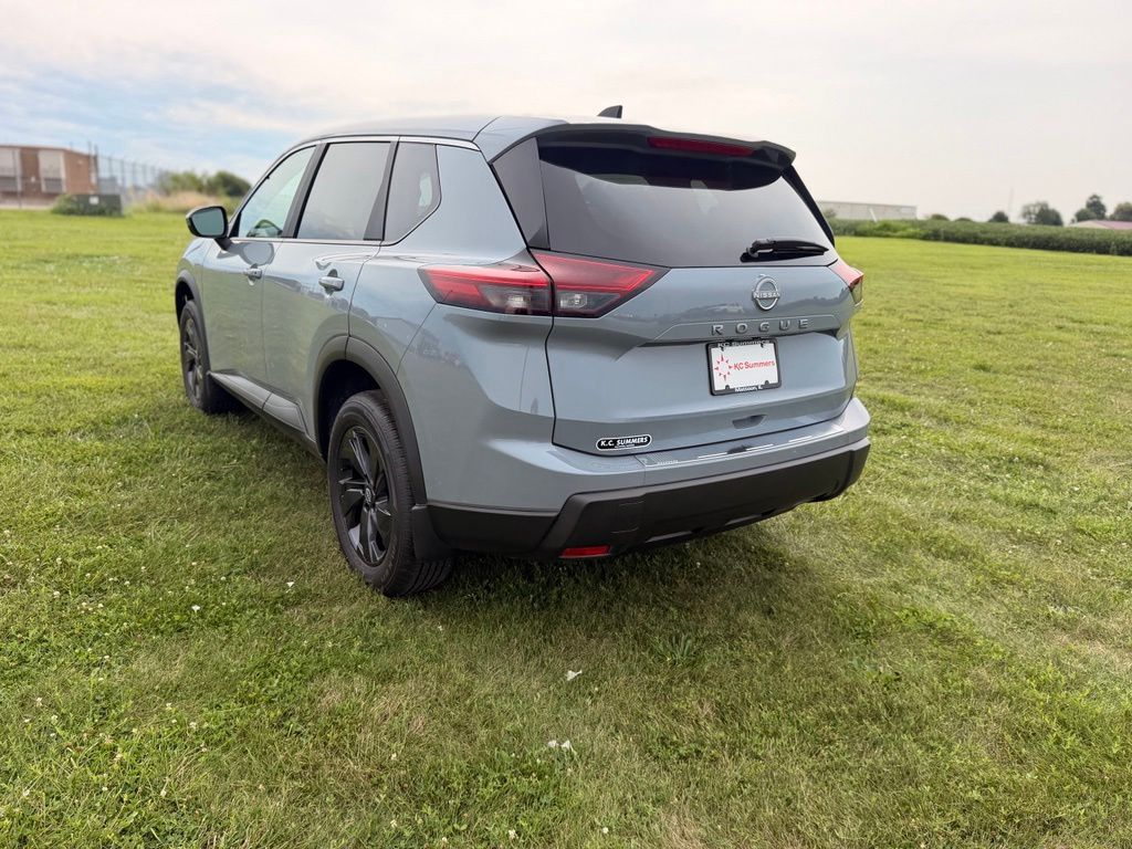 2026 Nissan Rogue SV - Photo 7