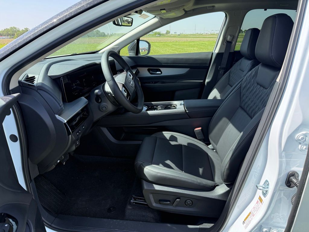 2026 Nissan Murano Platinum - Photo 9