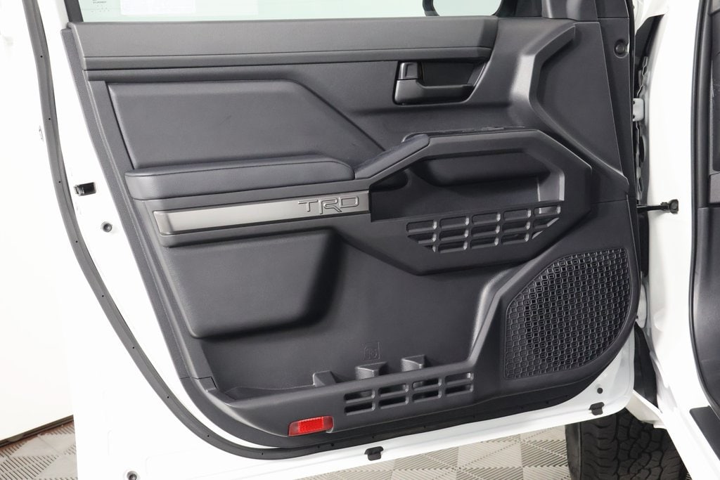 2026 Toyota Tacoma TRD PreRunner - Photo 10