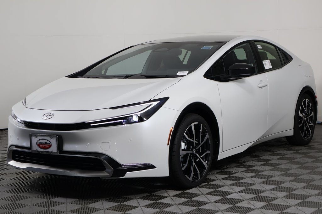 New 2027 Toyota Prius Plug-in Hybrid XSE Premium Hatchback