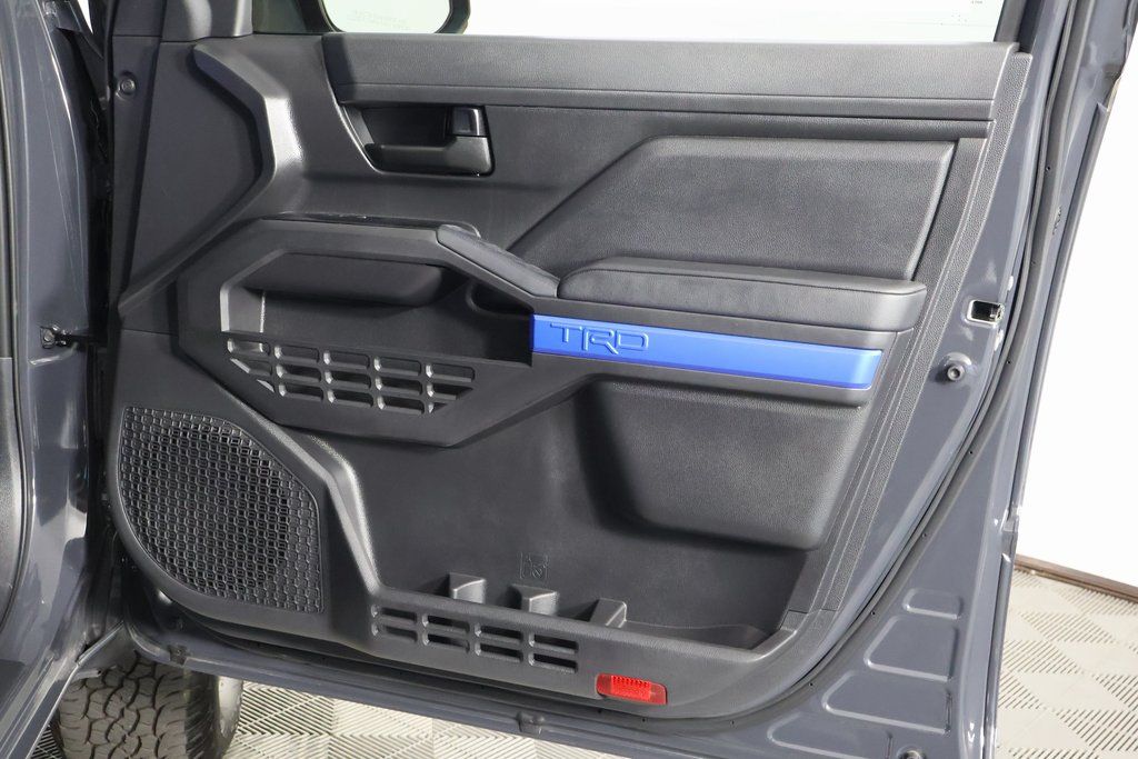 2026 Toyota Tacoma TRD PreRunner - Photo 11