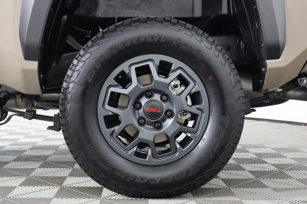 2026 Toyota Tacoma TRD PreRunner - Photo 14